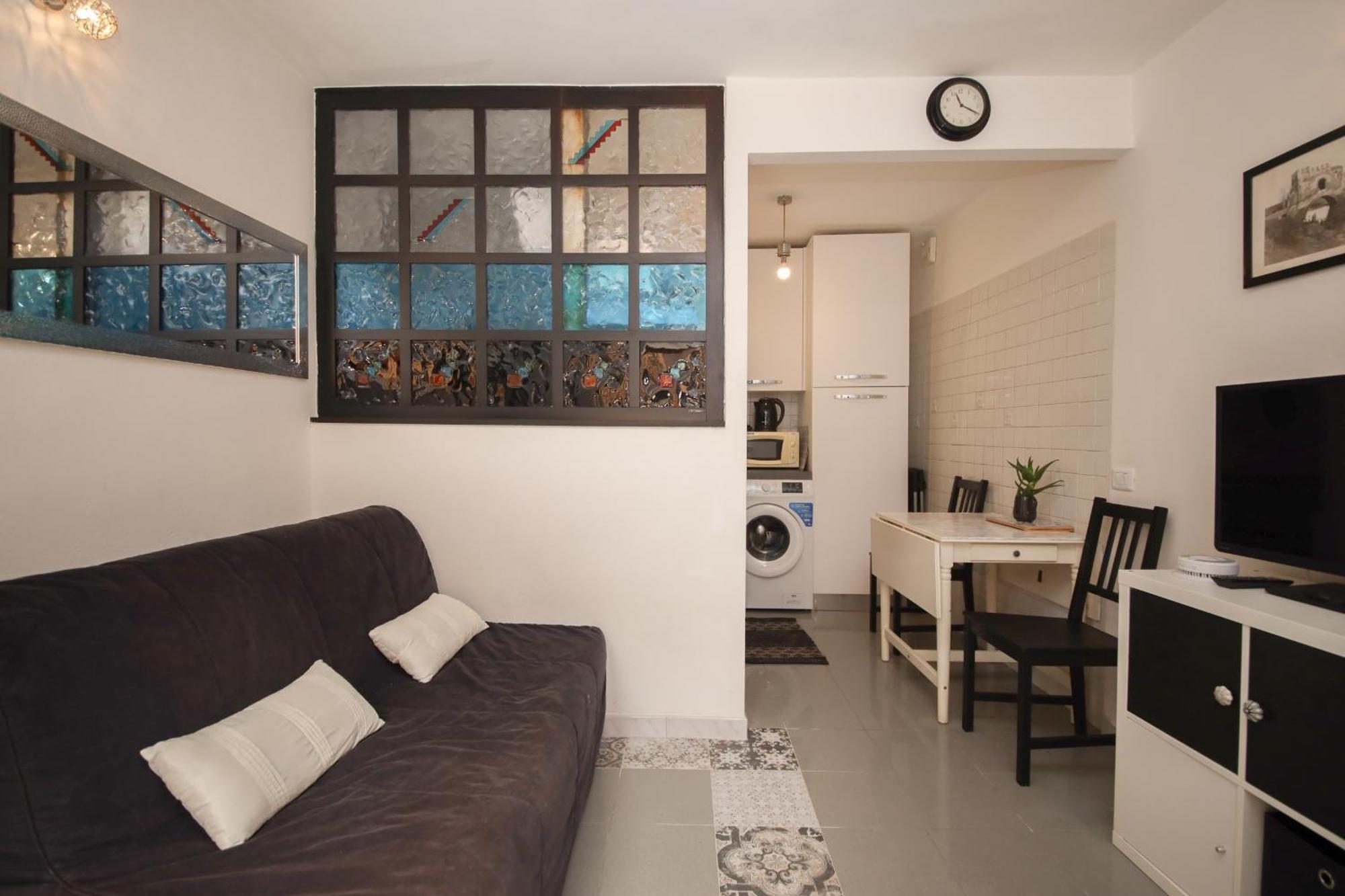 Apartment B Live By Ghor *